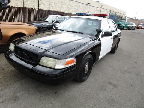 Ford Crown Victoria CHP | Studio Picture Vehicles